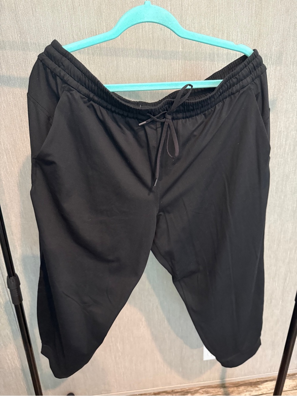 lululemon athletica Black Elastic Waist Joggers
